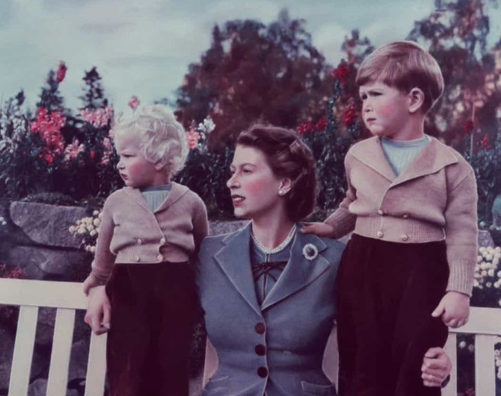 Royal children wearing very similar dresses 