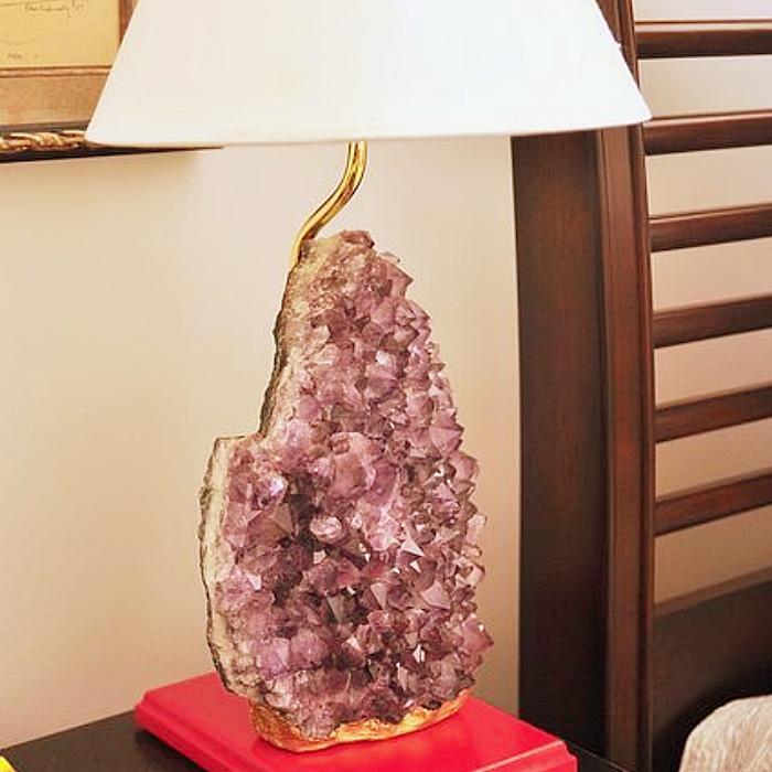 home decorations, bedroom, room, room, living room, lamps, furniture, candles, decorations with pink quartz and crystals