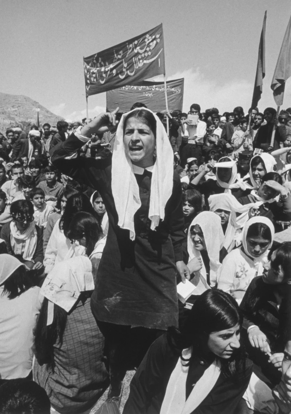 Mujeres en lucha por sus derechos ;Así era la vida de las mujeres de Afganistán en los años 70