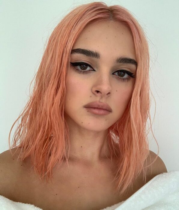 cabello en color rosa ;14 Ideas para cortar tu cabello estilo midi que te encantarán