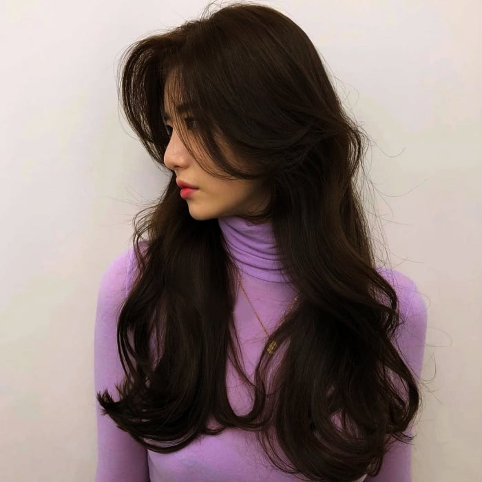 corte de cabello estilo oriental, coreano con capas, largo, corto, color oscuro, negro, café, rubio cenizo, claro