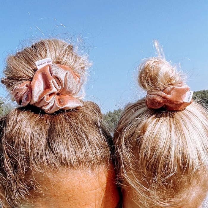 15 Hermosos Peinados Fáciles Y Bonitos Para Sacarle Provecho A Tus Scrunchies