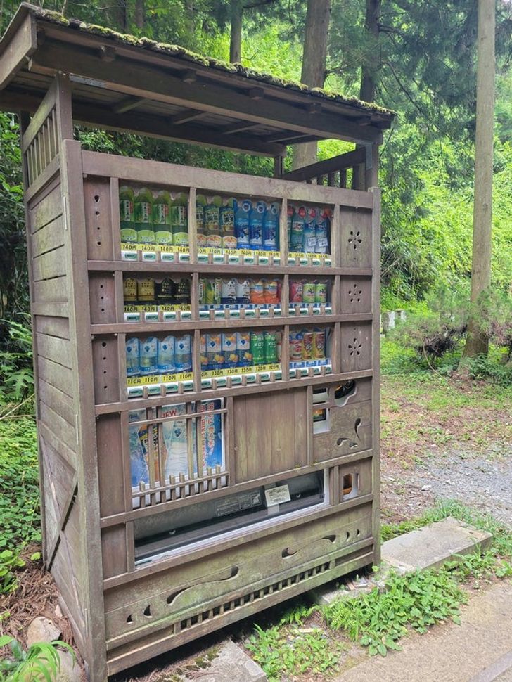 Vending machine;  15 Photos That Prove Japan Is The Most Kawaii Country In The World 