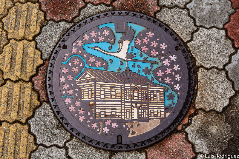 manhole cover;  15 Photos That Prove Japan Is The Most Kawaii Country In The World 
