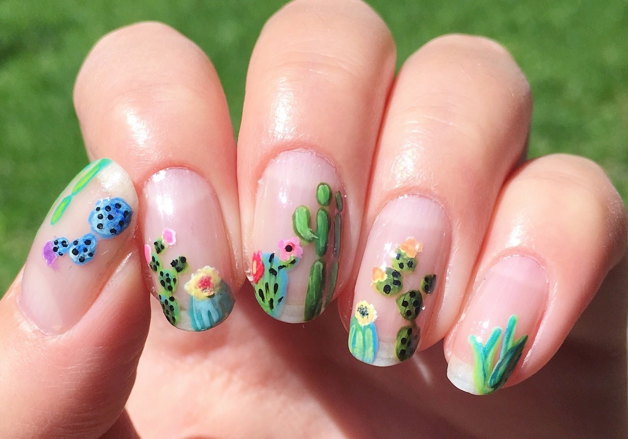 Crystal nails with nopales; 20 Ideas to give your nails a Mexican style and full of color