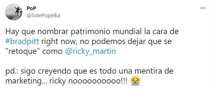 Tweet about Ricky Martin's new look;  Ricky Martin touched up his face and triggered a wave of memes