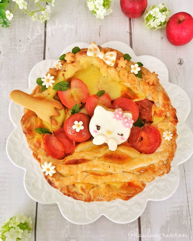 Apple pie;  Japanese pastry maker creates desserts so 'kawaii' you won't want to eat them