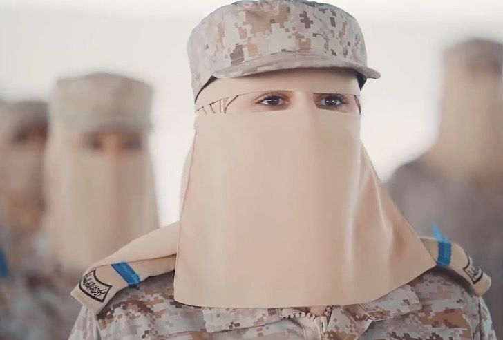 Saudi women in the army 