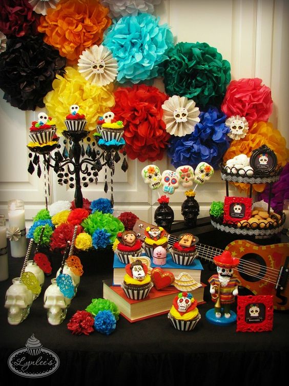 Mesa de dulces ;15 Chulísimas ideas para una boda en Día de muertos