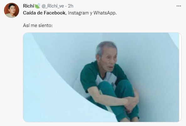 Memes sobre la caída de facebook