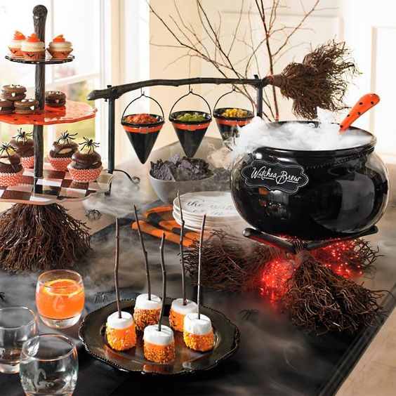 Candy table; 18 ideas to celebrate your baby shower on Halloween