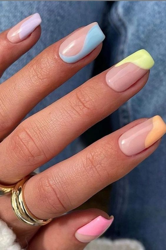 Manicura de ondas ;19 Ideas para una manicura en tonos pastel que te alegrarán el día