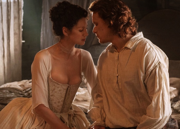 Sam Heughan and Caitriona Balfe