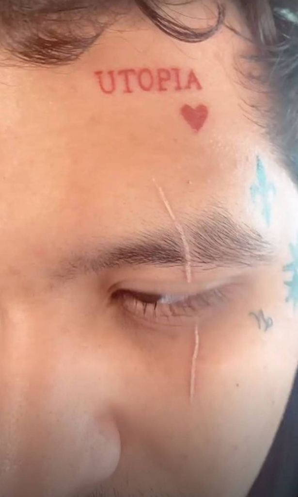 Nuevo tatuaje de Nodal; Así presumió Belinda el nuevo tatuaje que Christian Nodal se hizo en su honor