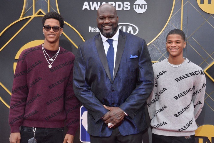 Shaquille O’Neal junto a sus hijos: Shaquille O’Neal explica cómo enseña a sus hijos a ganarse la vida solos