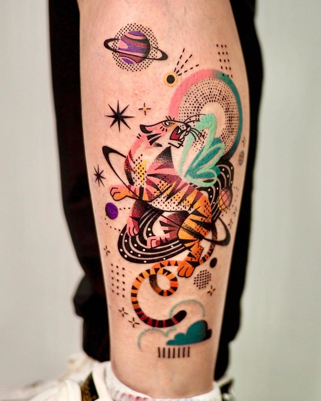 tiger; Artist creates beautiful tattoos that will captivate you with the naked eye