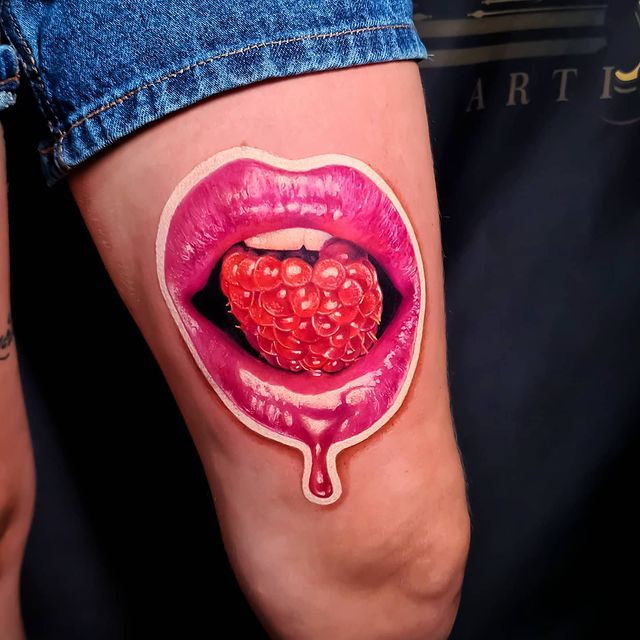 Tattoos as if they were stickers 