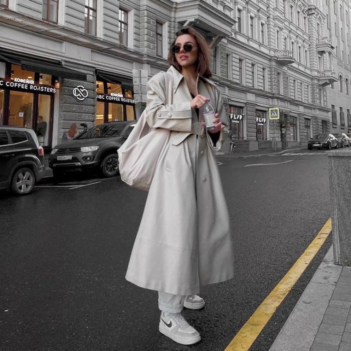 girl, girl, woman with short, long, brown, blond, light, dark hair wearing white tennis shoes, jeans, pants, sweatshirt, coat, oversized blouse, bag, accessories, leather jacket