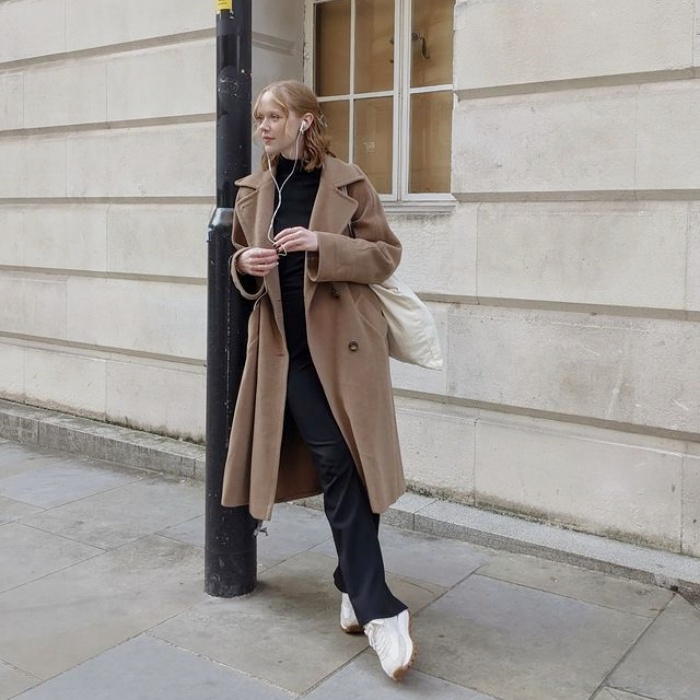 girl, girl, woman with short, long, brown, blond, light, dark hair wearing white tennis shoes, jeans, pants, sweatshirt, coat, oversized blouse, bag, accessories, leather jacket