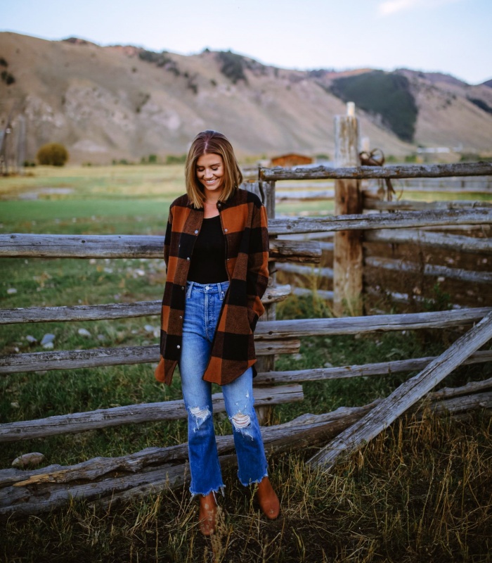 Outfits cómodos para ir a la sierra y el bosque con amigos