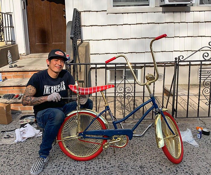 bicicleta dorada ;20 Veces en que novios y esposos reenamoraron a sus chicas con un hermoso regalo