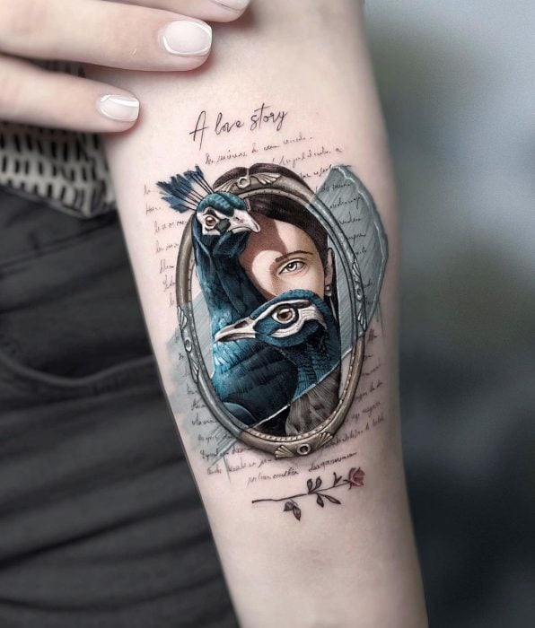 Cuadro con aves ;Artista realiza coloridos tatuajes que parecen miniobras de arte 