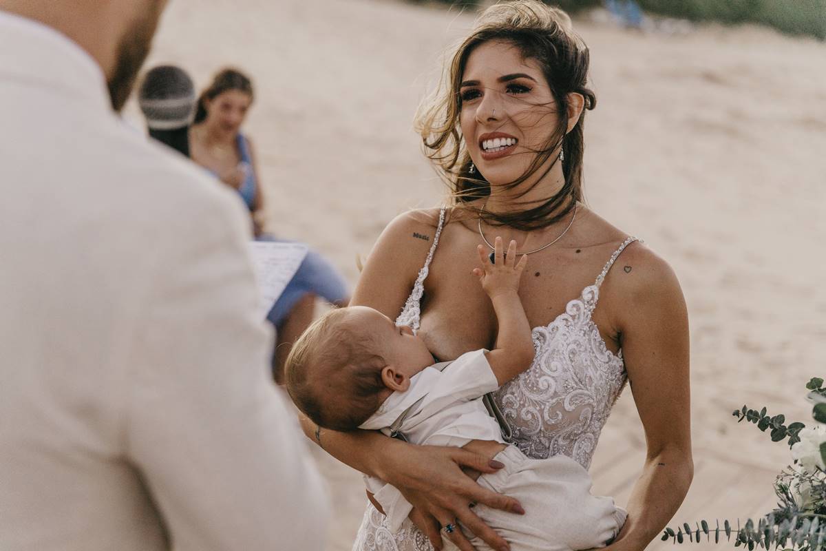 died with her baby in her arms breastfeeding her baby at her wedding 