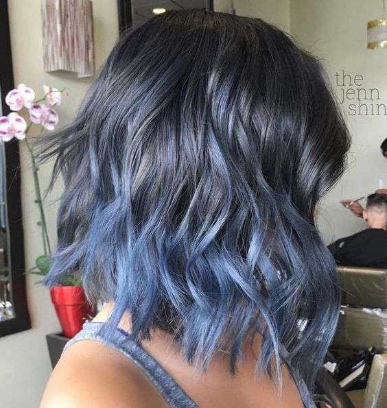 sky blue effect; 15 Ideas to dye your hair in Bob cut and look fashionista