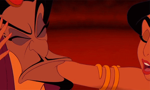 Gift of Jazm ín kissing Jafar in the Aladdin movie.