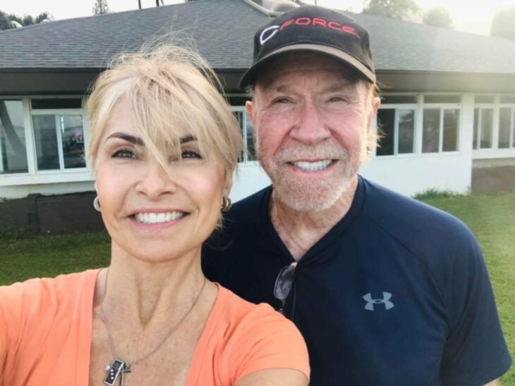 Chuck Norris y su esposa Gena O’Kelley 