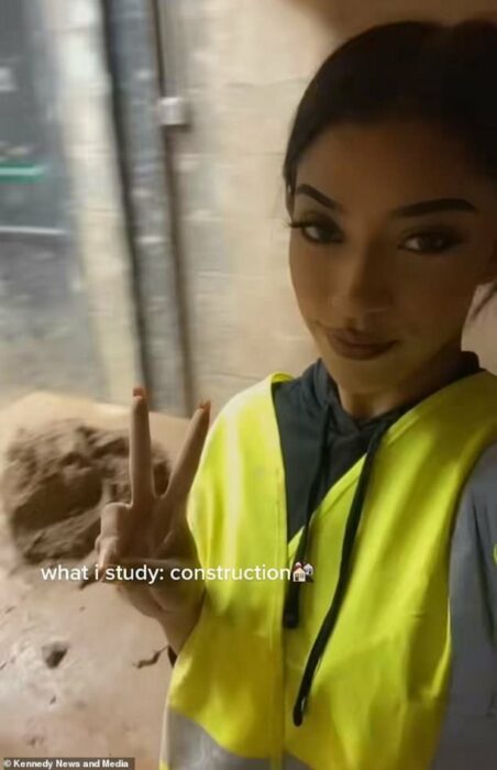 selfie of a mason woman waving 