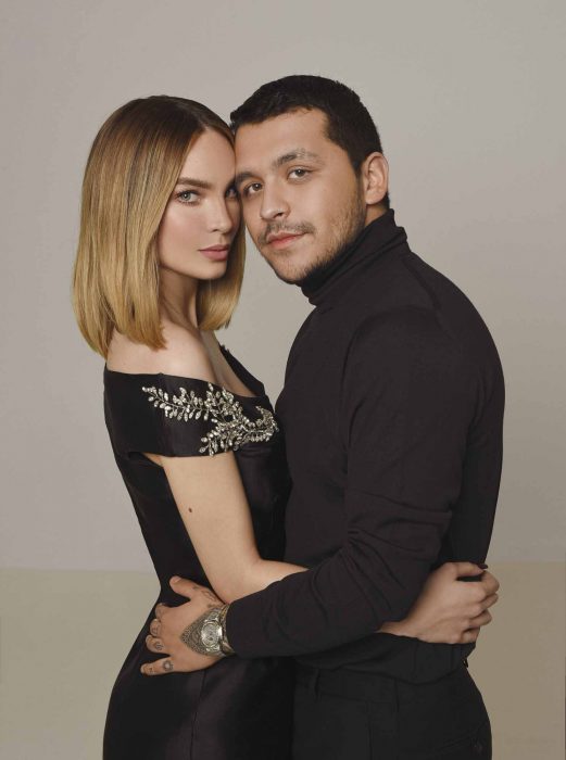 Belinda & Cristian Nodal posando para la revista People en Español