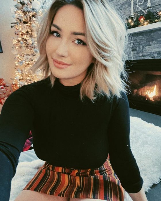 The influencer who sold her flatulence online is hospitalized