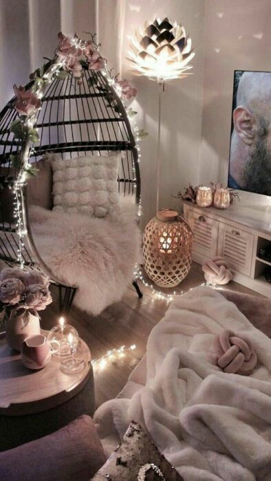 chair with lights; 13 Beautiful ideas to add lights to your bedroom