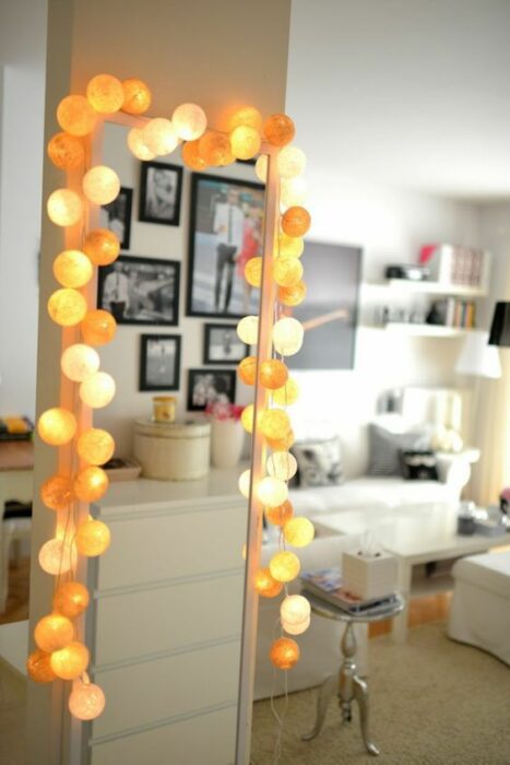 lights in the mirror; 13 Beautiful ideas to add lights to your bedroom