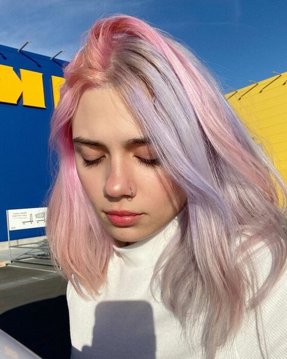 lilac and pastel pink hair; ideas for neon hair