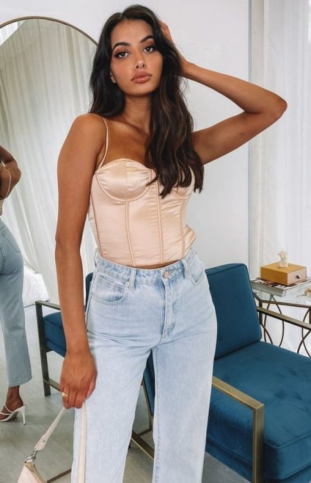 blusa con tirantes ;15 Hermosas blusas estilo corset que deberías tener contigo