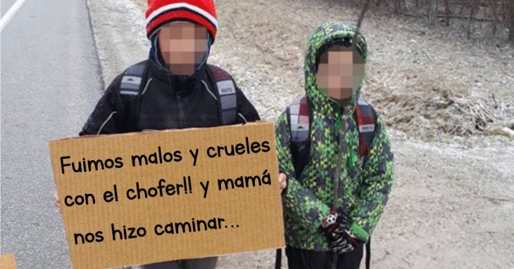 foto de dos niños que su mamá hizo caminar 7 km por ser groseros con el chofer del autobús escolar