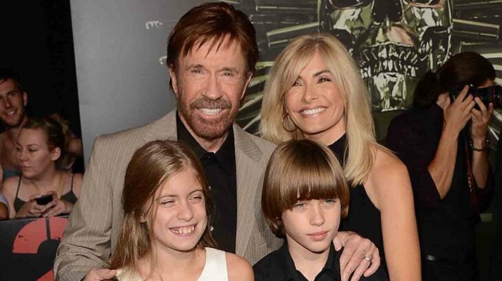 Chuck Norris con su familia