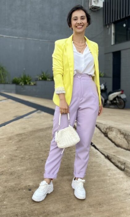 lilac pants; 20 Ways to wear pastel neon tones in your outfit