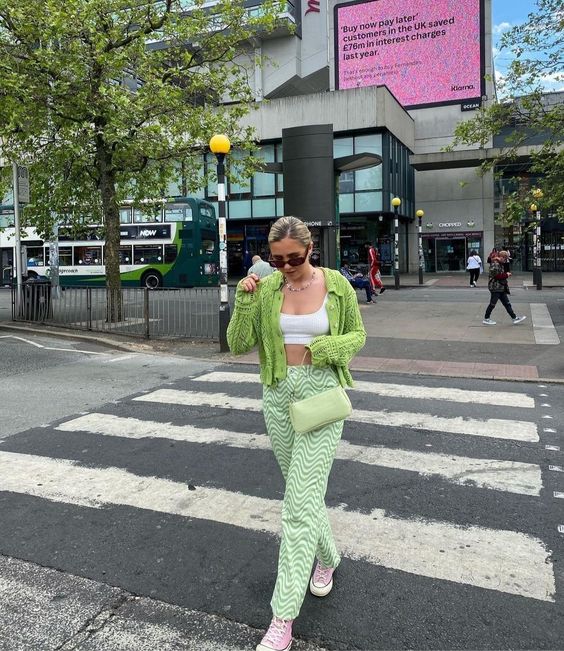 green set; 20 Ways to wear pastel neon tones in your outfit