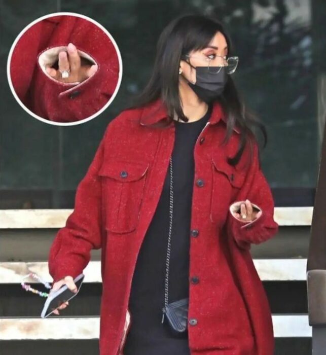 Brenda Song portando un anillo con diamante; ¡Viva el amor! Macaulay Culkin y Brenda Song se comprometen