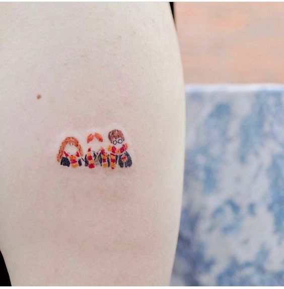 Siluetas Hermione, Ron y Harry ;15 Minitatuajes inspirados en la magia de Harry Potter