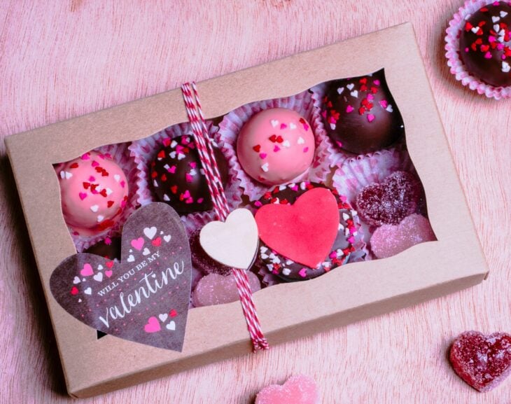 Caja de cake-pops para San Valentín