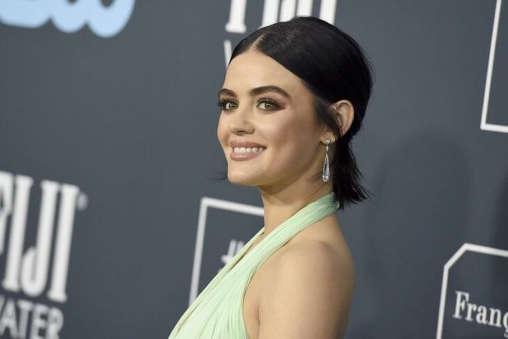 lucy hale red carpet