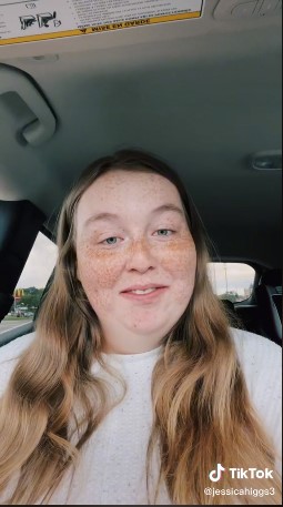 Girl telling in a video how she saved the life of a client 