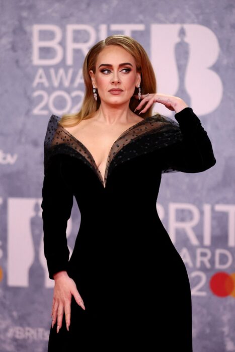 adele alfombra roja BRIT Award 2022