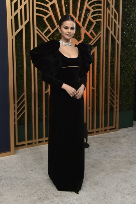Selena Gomez ;Los mejores looks de la alfombra roja en los SAG Awards 2022