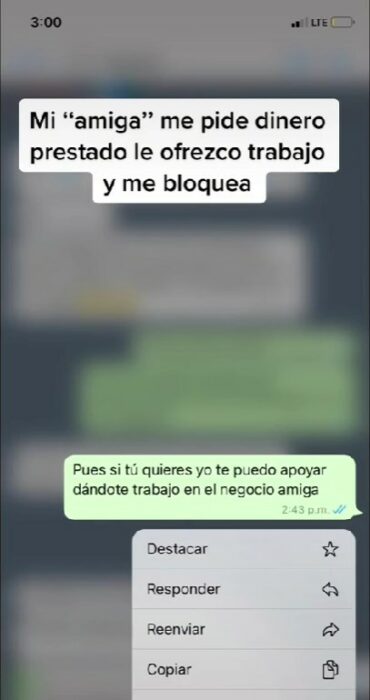 captura de pantalla que aparece con una conversación en whats entre dos amigas 