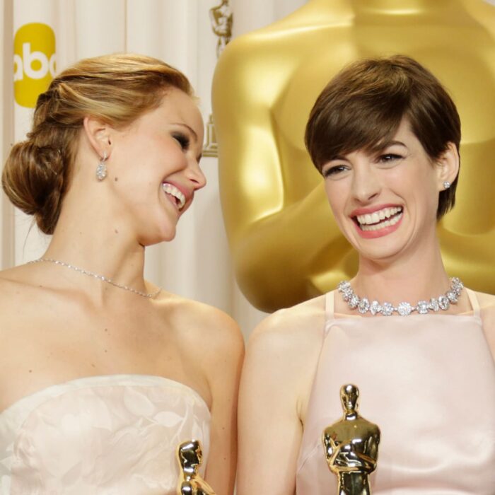 Anne Hathaway y Jennifer Lawrence